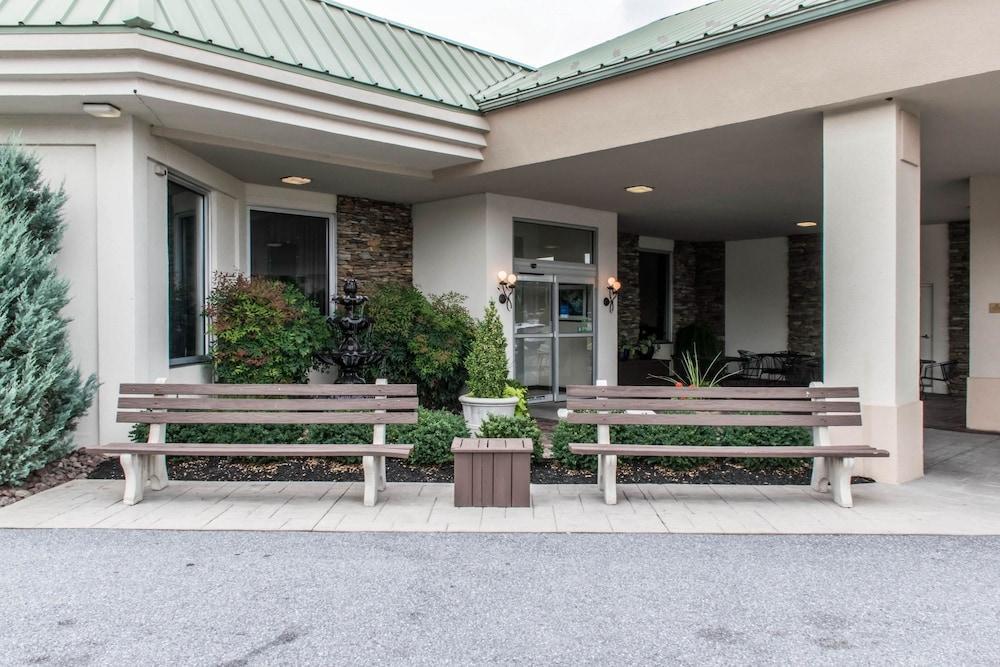 Comfort Inn Lancaster County North Denver Exterior foto