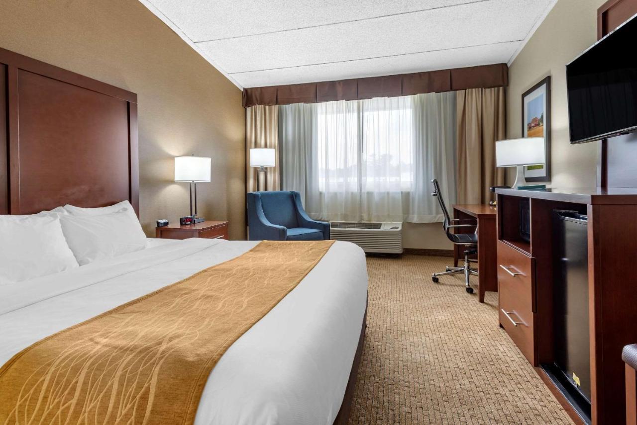 Comfort Inn Lancaster County North Denver Exterior foto